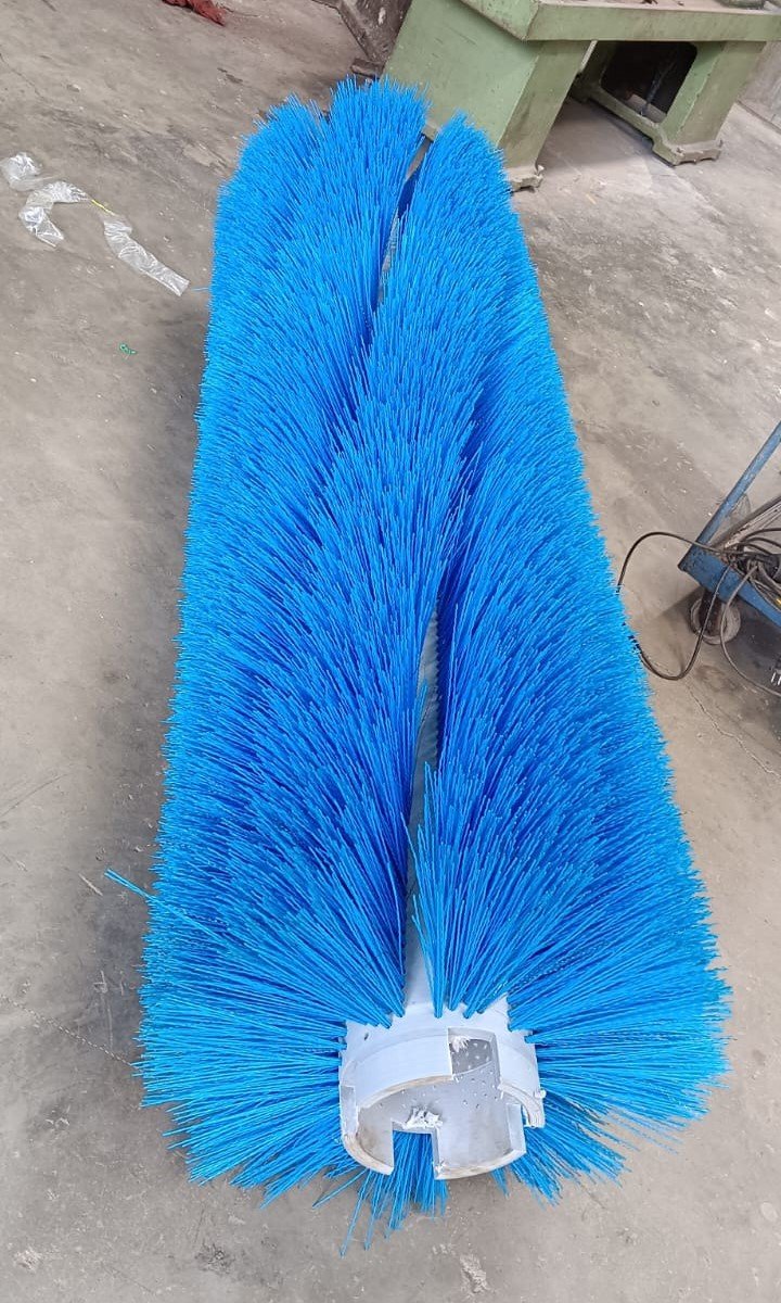 sweeping brush img (2)